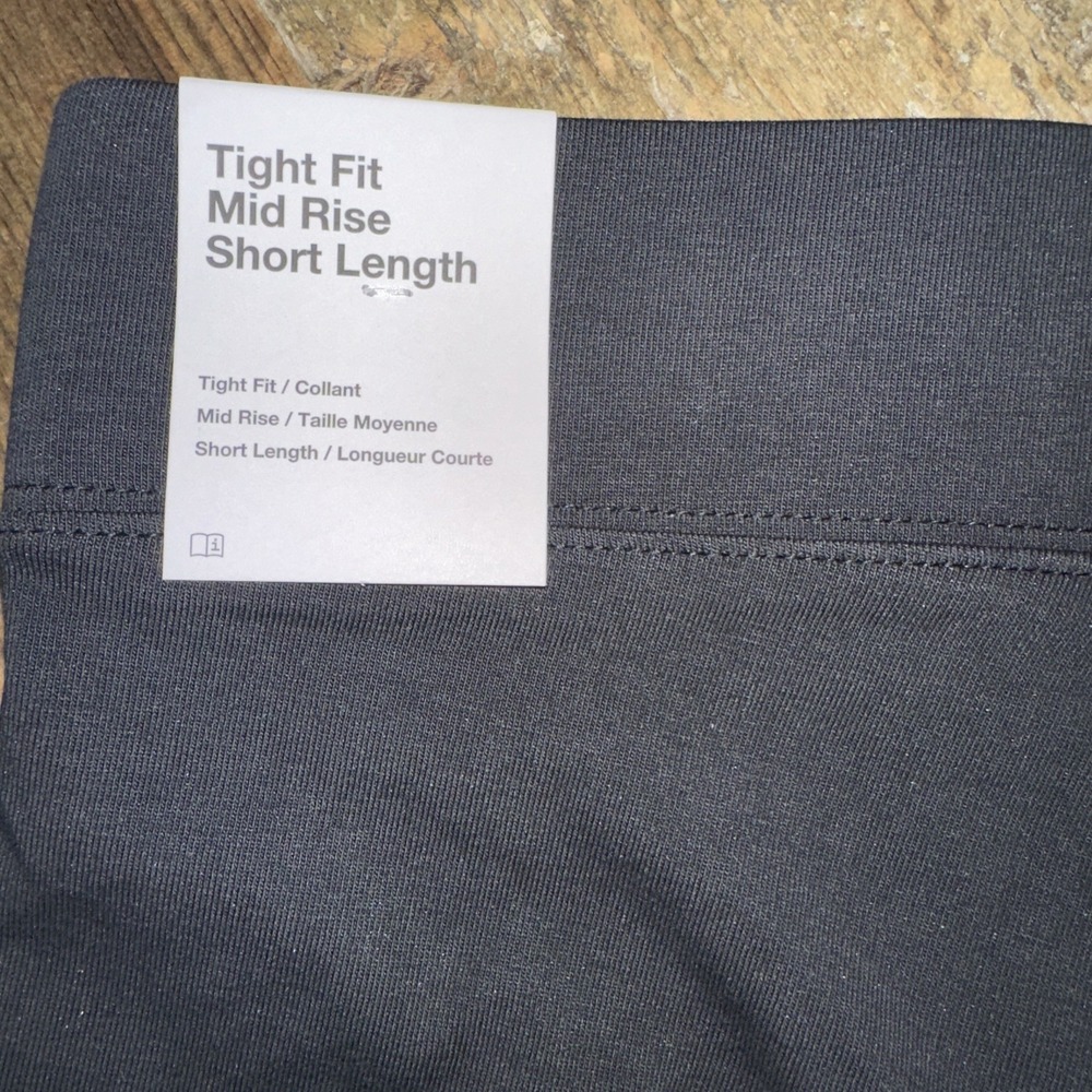 Nike‎ Tight Fit Mid Rise Short Length Women's Shorts Florida Gators - Picture 6 of 9